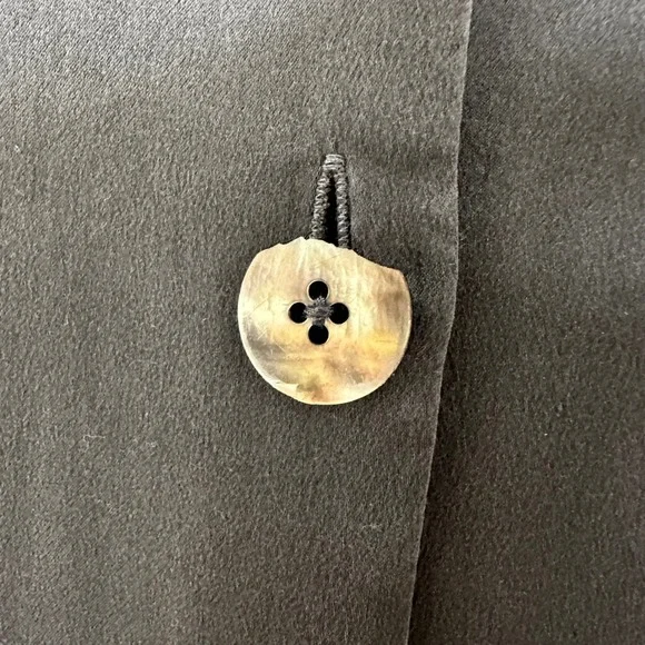 Quince 100% Washable Silk Pajama Long Sleeve Top Charcoal M - Picture 8 of 12